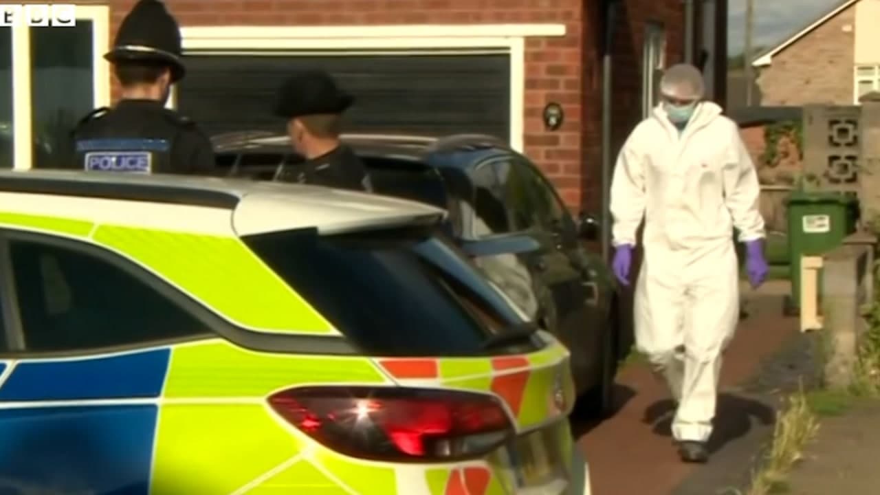 В Англии при странных обстоятельствах умерли полицейский и трёхлетний ребёнок
