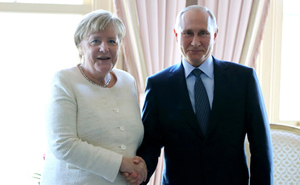 Политолог раскрыл истинную причину визита Меркель в Россию
