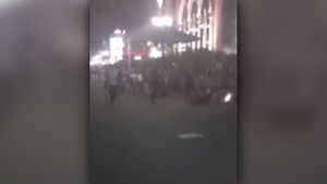 "Парни бьют девушек, люди дерутся бутылками": В Екатеринбурге произошла массовая драка