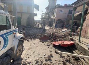 Минимум четыре человека стали жертвами разрушительного землетрясения в районе Гаити
