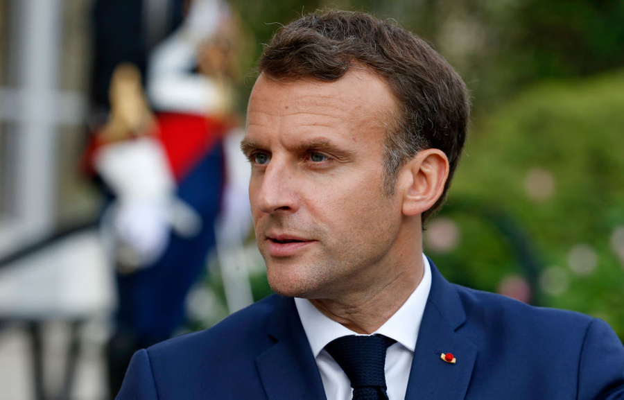 Макрон созывает совет обороны Франции из-за обострения в Афганистане