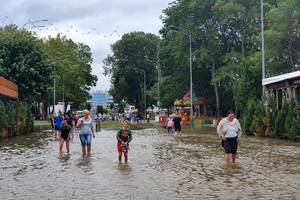 Постояльцев 20 гостиниц в Анапе эвакуировали из-за подтоплений