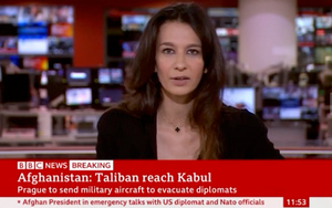 Журналистка BBC изменилась в лице, когда во время прямого эфира ей позвонил представитель "Талибана"