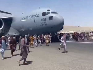 Эксперт: У афганцев не было шансов выжить после полёта на стойках шасси