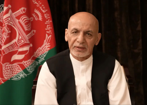 Бежавший президент Афганистана ответил на слухи о набитом деньгами вертолёте