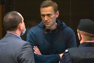 В МИД заявили, что Запад использует Навального для попыток давления на Россию