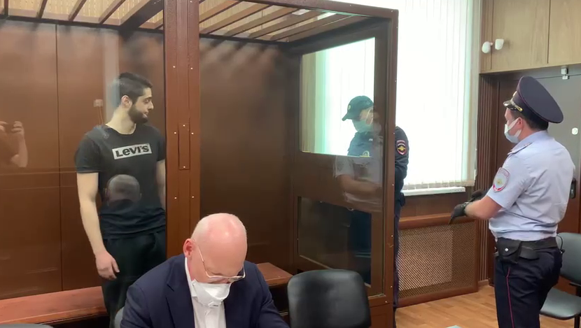 Рабадан магомедвалиев. Мухаммад джумаев драка. Под стражей. В москве приговорили. В москве приговорили.