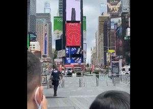 Площадь Таймс-сквер в центре Нью-Йорка перекрыта из-за подозрительного предмета