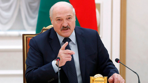 Проходной двор на границе: Как Лукашенко сводит счёты с Прибалтикой