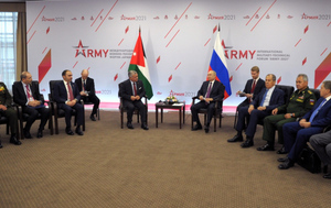 "Есть чем гордиться": Путин показал королю Иордании Российскую армию XXI века

