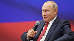 Путин потребовал оперативно организовать выплаты в 10 тысяч рублей пенсионерам