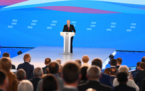 Путин: Важно помочь каждому найти работу 