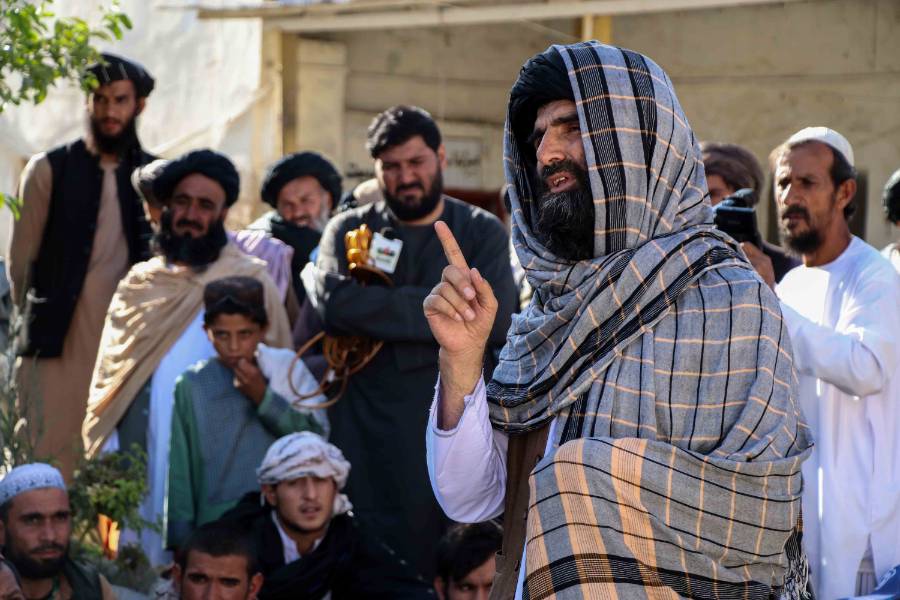 Талибы ввели запрет на вывоз долларов и антиквариата из Афганистана