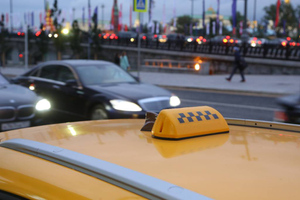 В Москве таксист сбил шестилетнюю девочку и скрылся
