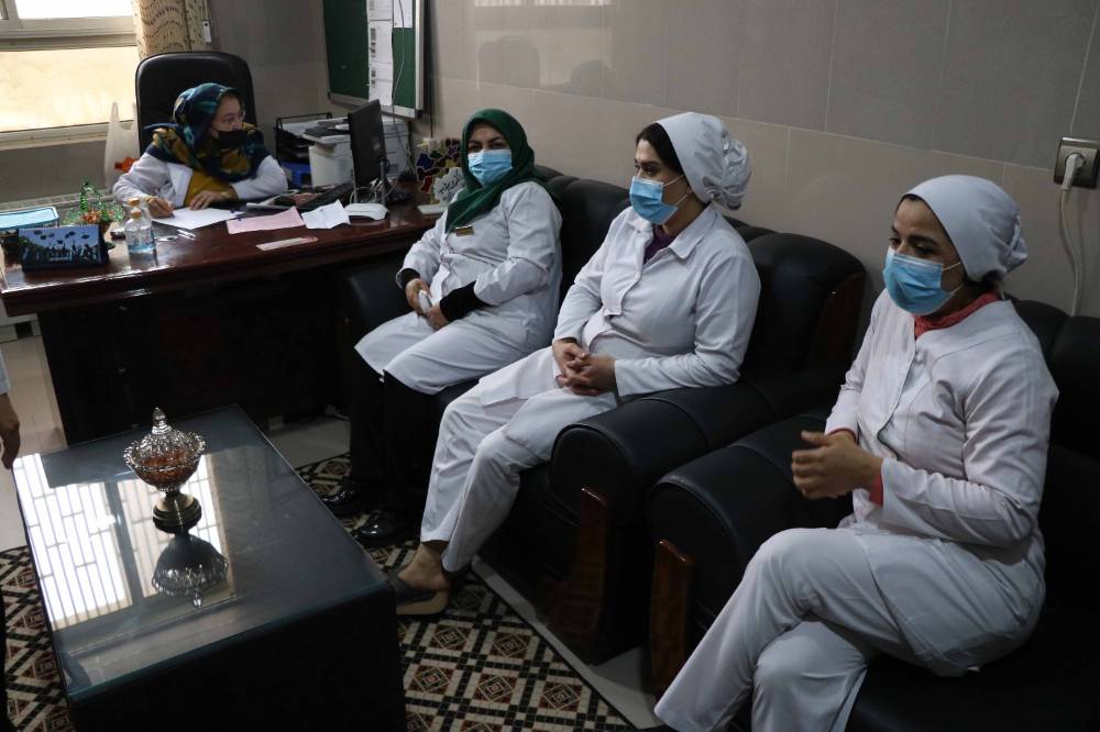 Талибы призвали женщин-медиков Афганистана вернуться на рабочие места