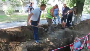 Депутат от КПРФ едва не закопал археологов, заподозрив их в установке вышки 5G