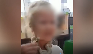 Змея обвила шею девочки и укусила за лицо в контактном зоопарке в Екатеринбурге