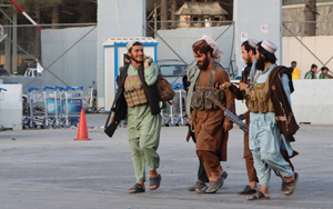 Талибы не поддержали предложение Макрона о зоне безопасности в Кабуле