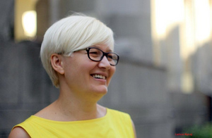 «Пусть боятся открывать московские пасти»: Писательница-русофобка Ницой призвала травить русскоязычных украинцев