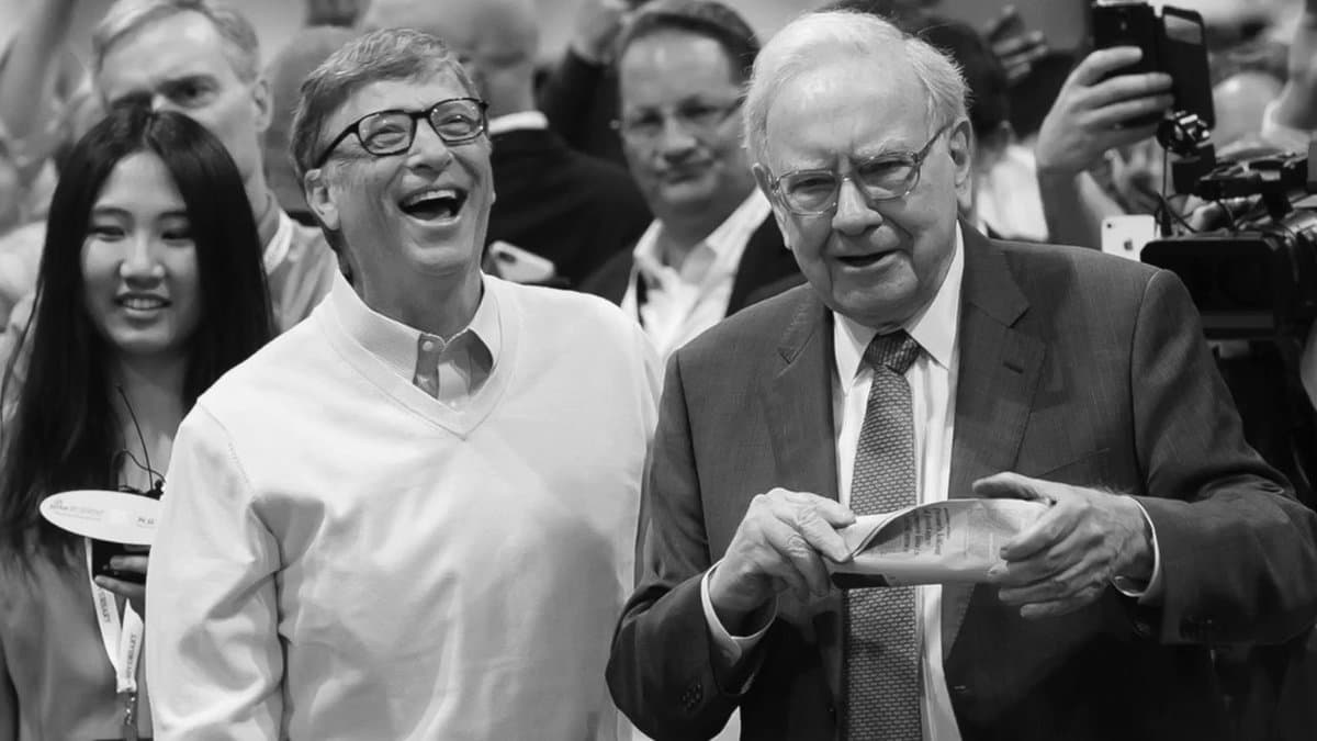 Миллиардеры шутят: Билл Гейтс в поздравлении с днём рождения подколол Уоррена Баффетта