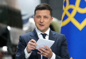 "Более убогих физиономий я не встречал": Экс-премьер Украины Азаров назвал Зеленского и его команду страшной ошибкой