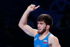 Борец Угуев вышел в финал Олимпиады в Токио и гарантировал себе серебро