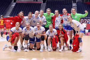 Женская сборная России по гандболу победила Черногорию и вышла в полуфинал Олимпиады