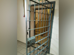 Следователи задержали двух сотрудников ИВС в Истре после побега заключённых