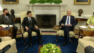Байден заявил Зеленскому о приверженности США суверенитету Украины