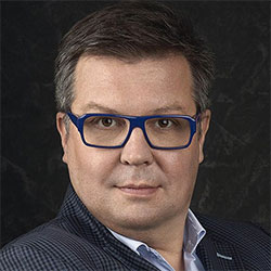 <p>— Думаю, что в ближайшее время будут приняты решительные шаги, но не в форме законопроекта, а другого характера. Какие — посмотрим. Обращу ваше внимание, что это почувствовали и на Украине, представитель администрации Зеленского вдруг решил изменить название страны на "Русь-Украина", коряво, конечно, но видно, что это рефлексия на эту ситуацию, которая уже подходит к некой точке решения. Без конца терпеть многие вещи становится невозможным, поэтому я не исключаю, что в самое ближайшее время мы увидим некие инструменты и формулы разрешения этого кризиса длиной в 30 лет</p>