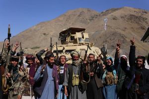 Политолог рассказал, какой стране следует "напрячься" из-за талибов