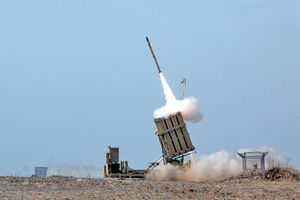 Израиль перехватил запущенную из сектора Газа ракету