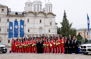 Главные герои. Как призёры Олимпиады приехали в Кремль на автобусе, а уехали на BMW