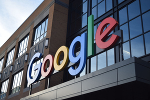 Google получил штраф на $177 млн за злоупотребления в Корее