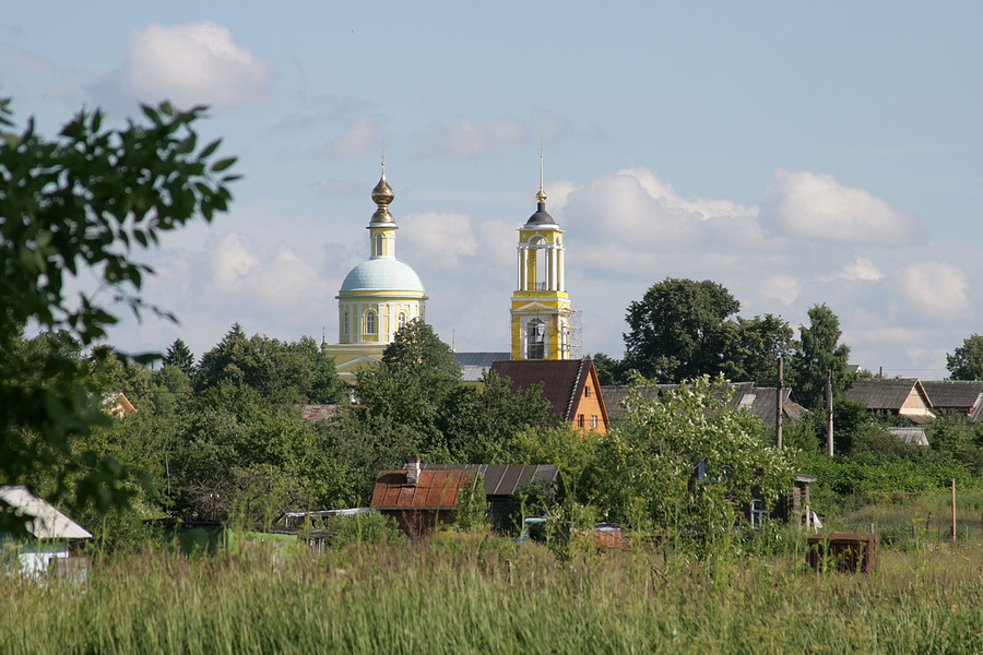 Вид на храм Св. Николая в селе Бужаниново. Фото © wikipedia
