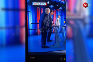 Жириновский чуть не лишился штанов во время выступления на теледебатах