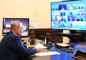 Песков назвал ответственной позицией решение Путина участвовать в саммитах ШОС и ОДКБ онлайн