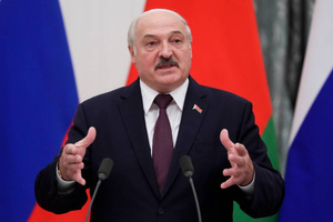 Лукашенко подписал указ о помиловании 13 человек