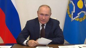 Путин заявил, что в его окружении ковидом заболело несколько десятков человек