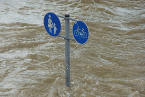 Кабмин выделит почти 400 млн для помощи пострадавшим от паводков крымчанам