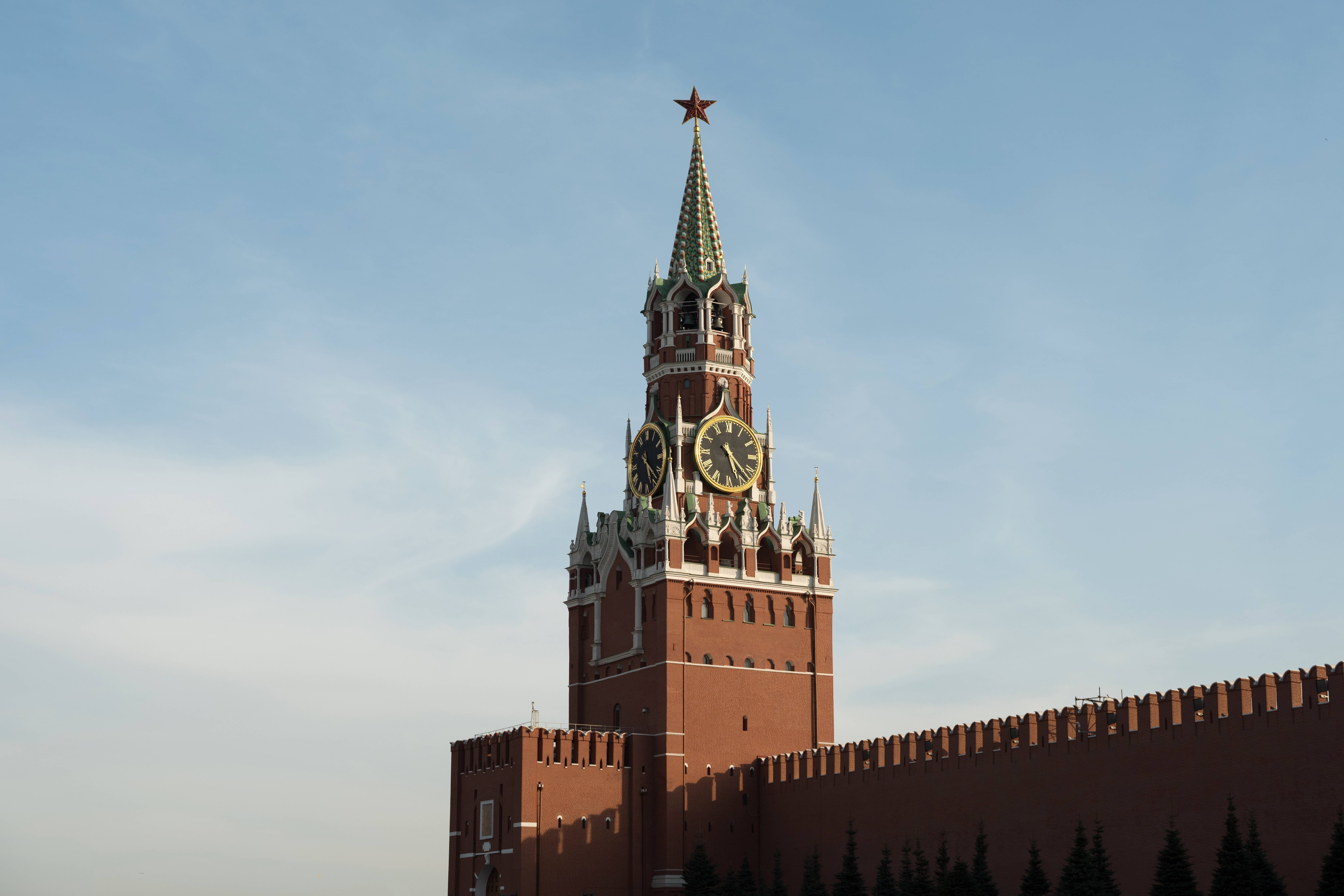 В Кремле отреагировали на создание оборонного альянса США, Австралии и Британии
