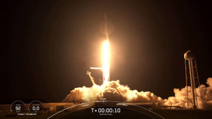 Бизнесмен, медик, инженер и педагог: SpaceX впервые в истории запустила корабль с полностью гражданским экипажем