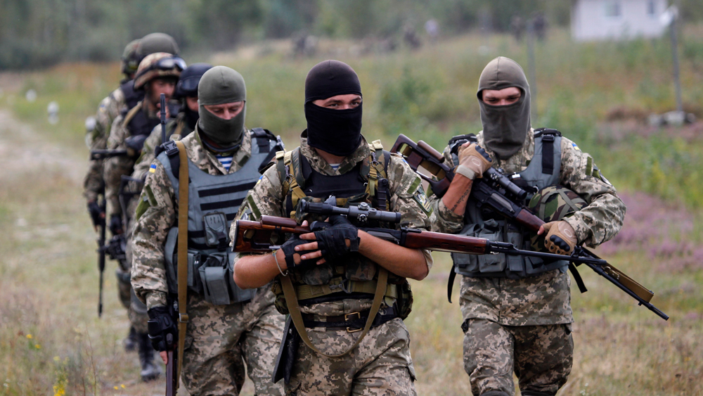 Европа умывает руки: Киев готовится к кровопролитию и повторению войны на Донбассе
