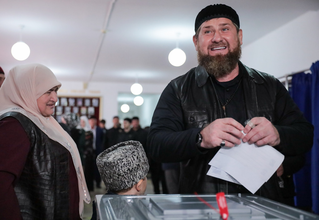 Кадыров проголосовал на выборах в Госдуму в родовом селении