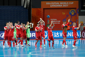Сборная России по мини-футболу одержала третью победу подряд на чемпионате мира