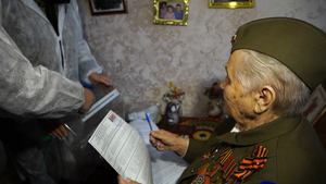 В Челябинской области ветераны ВОВ на дому проголосовали на выборах в Думу
