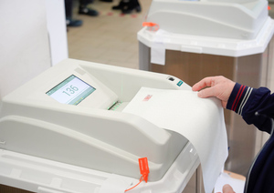 Итоги голосования на выборах отменили на 19 участках по всей России