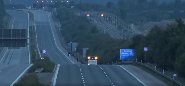 В Германии неизвестный взял в заложники трёх пассажиров автобуса