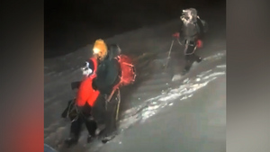 "В тяжелейших условиях": На Эльбрусе спасают альпинистов, застрявших в пургу недалеко от вершины