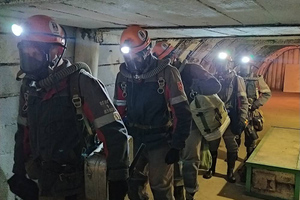 В Донецке 60 горняков эвакуировали из шахты из-за пожара